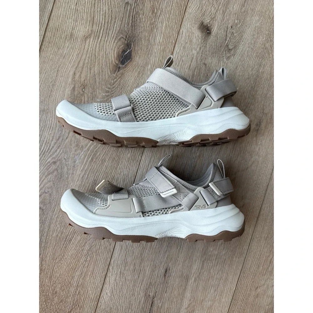 Teva Outflow‎ Universal NWOT Birch Feather Size 9